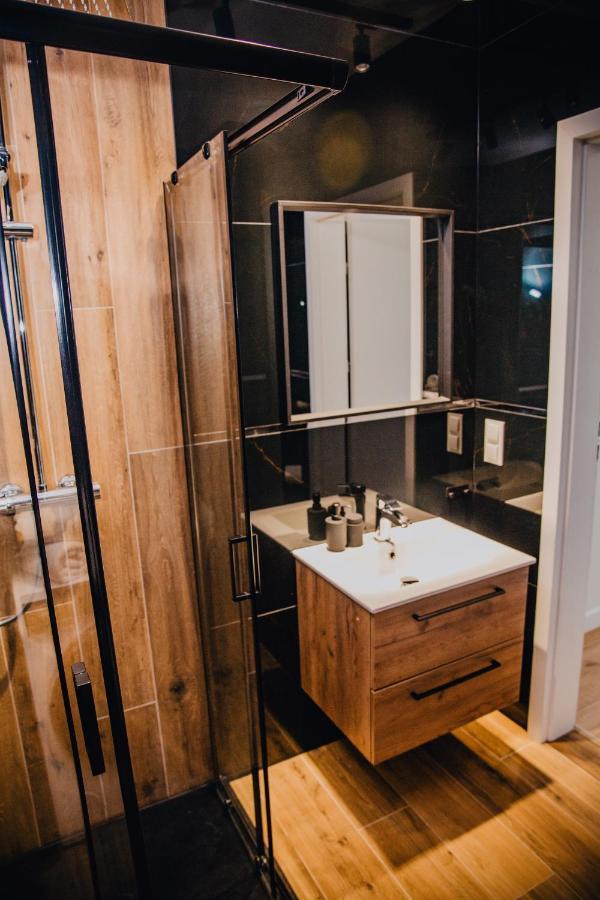 Jbhotels Apartament Premium Hanza Tower Щецин Экстерьер фото